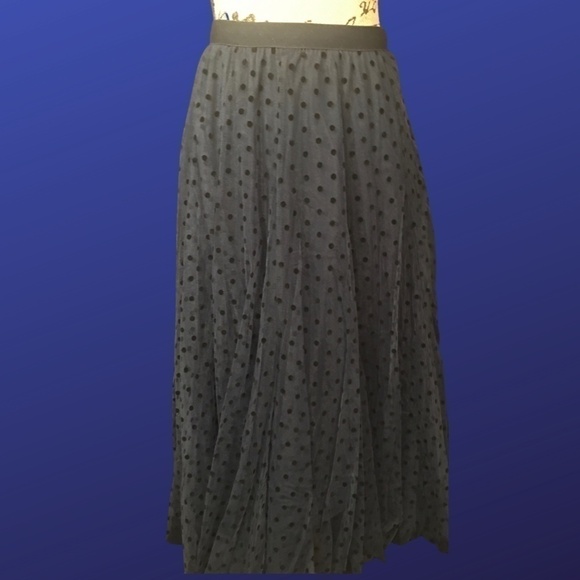 CHICWISH 3D POLKA DOT TRIPLE-LAYERED MESH MIDI SKIRT in NAVY BLUE, Size S-M - Picture 2 of 8